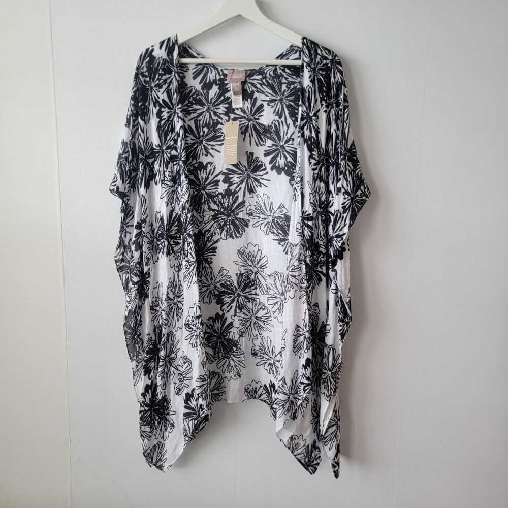 Chico's Women's Long Flower Splash Ombre Ruana Cover up size S/M Black &‎ White